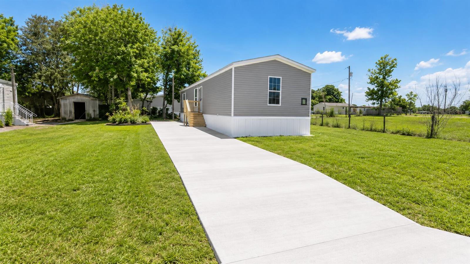 820 Maryland Avenue, Clewiston FL 33440
