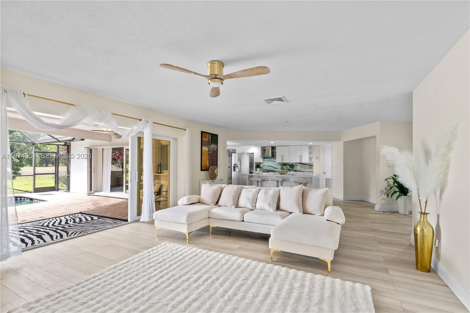 5706 Guava Dr, Tamarac FL 33319 photo 3