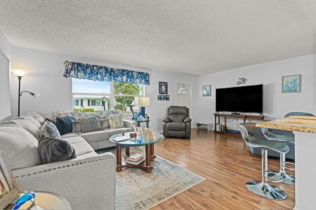 2387 SW 13th Terrace, Boynton Beach FL 33426 photo 3