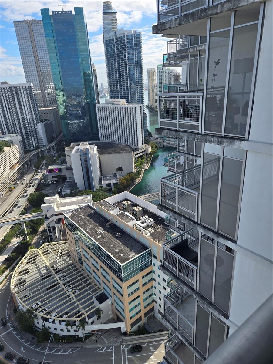 350 S Miami Ave # 3507, Miami FL 33130 photo 3