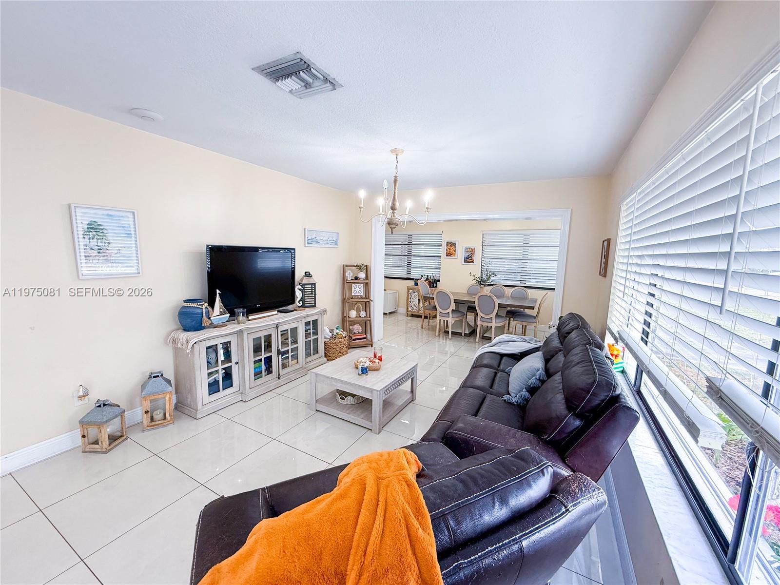 Hialeah, FL 33012 photo 4
