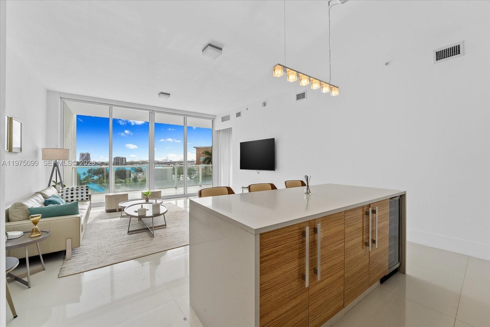 2020 N Bayshore Dr # 605, Miami FL 33137 photo 2