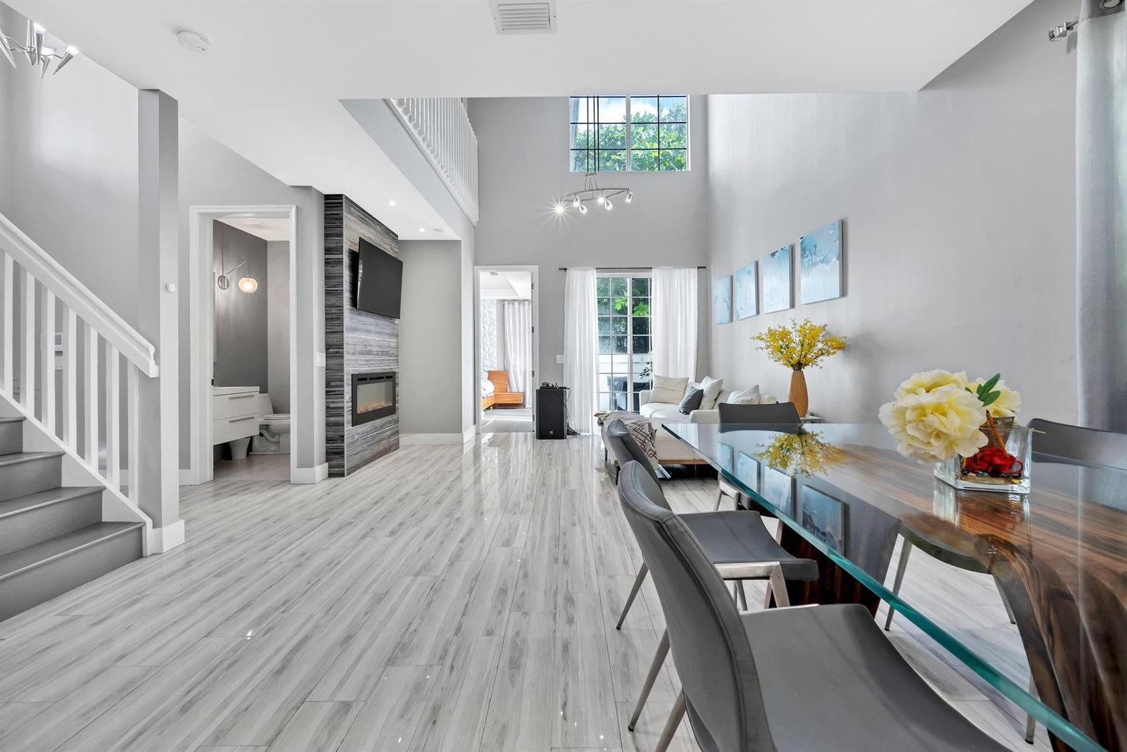 1231 Hayes Street, Hollywood FL 33019 photo 3