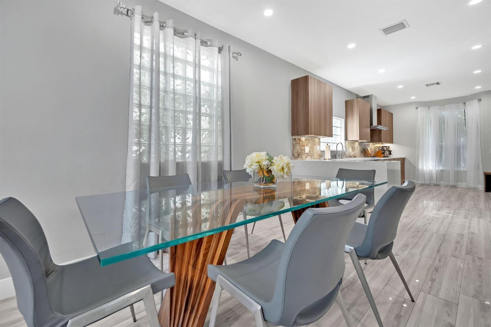 1231 Hayes Street, Hollywood FL 33019 photo 4