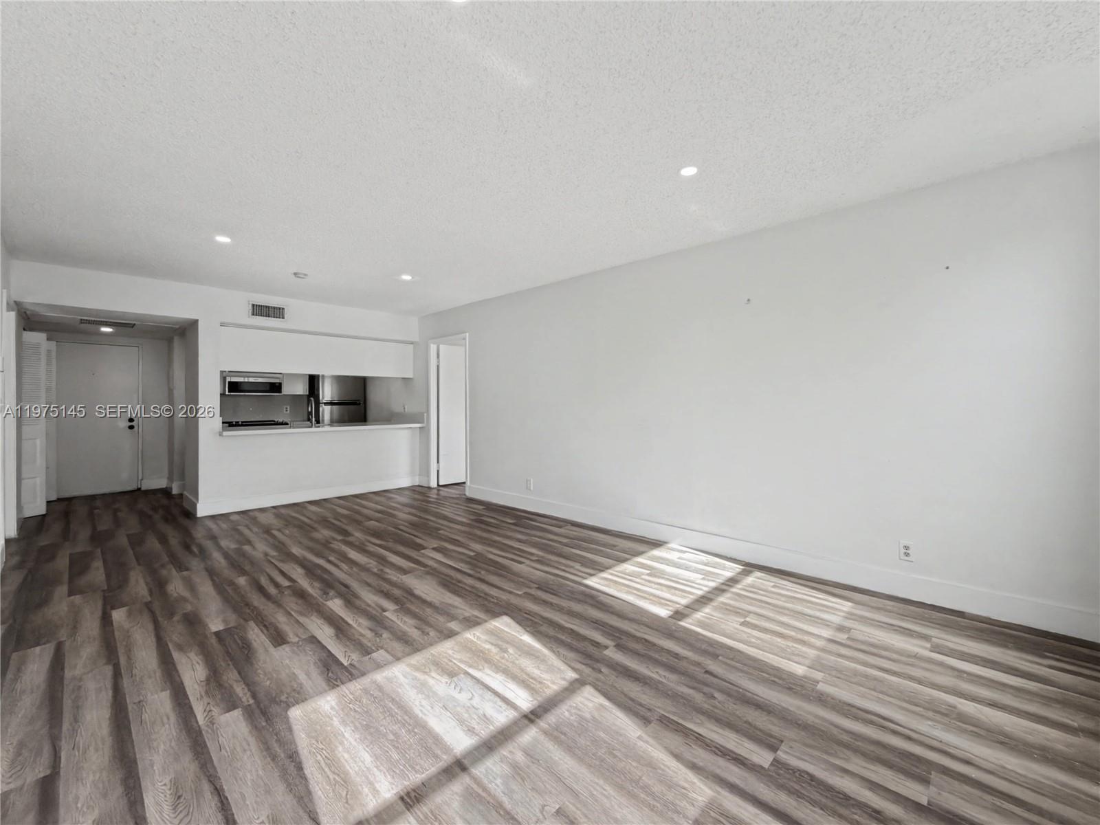 8120 Geneva Ct # 453, Doral FL 33166