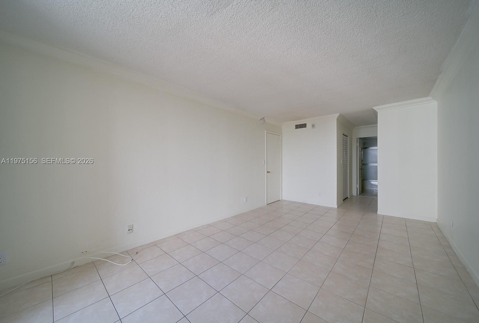 2903 N Miami Beach Blvd # 1006, North Miami Beach FL 33160 photo 4