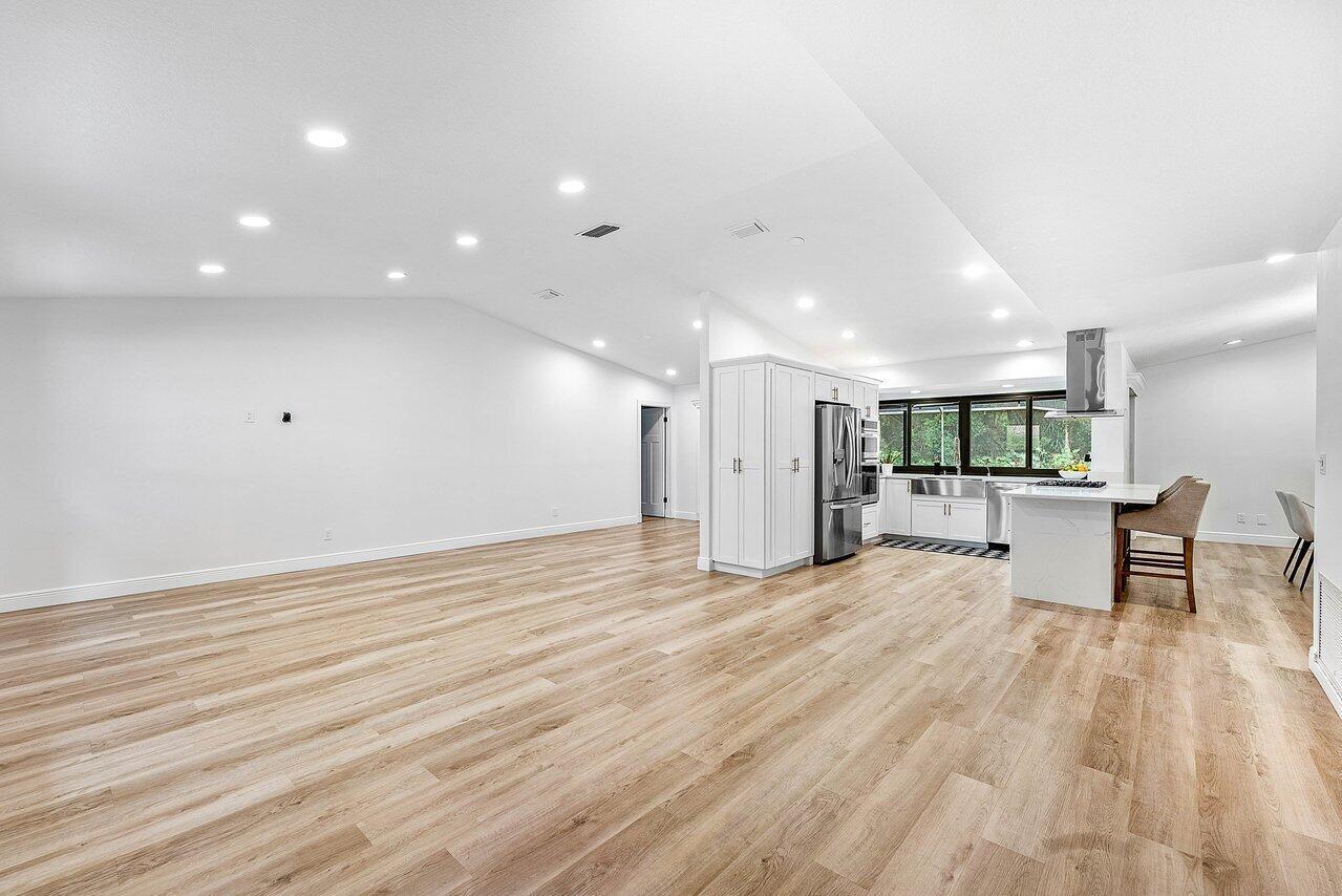 2425 NW 36th Street, Boca Raton FL 33431 photo 4