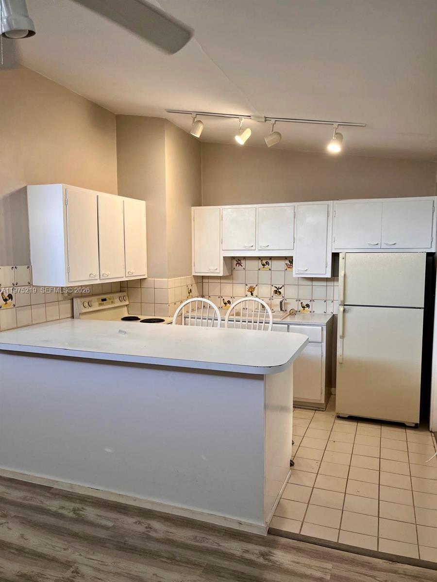 Bay Harbor Islands, FL 33154 photo 3