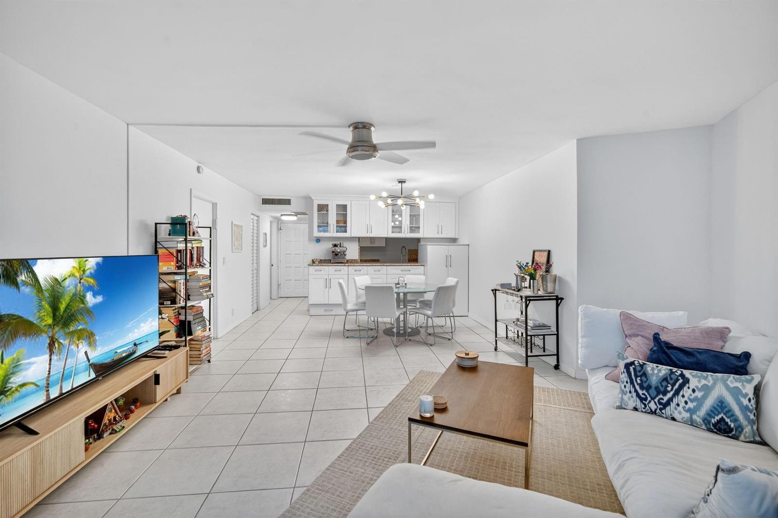 3900 N Hills Drive # 306, Hollywood FL 33021 photo 3