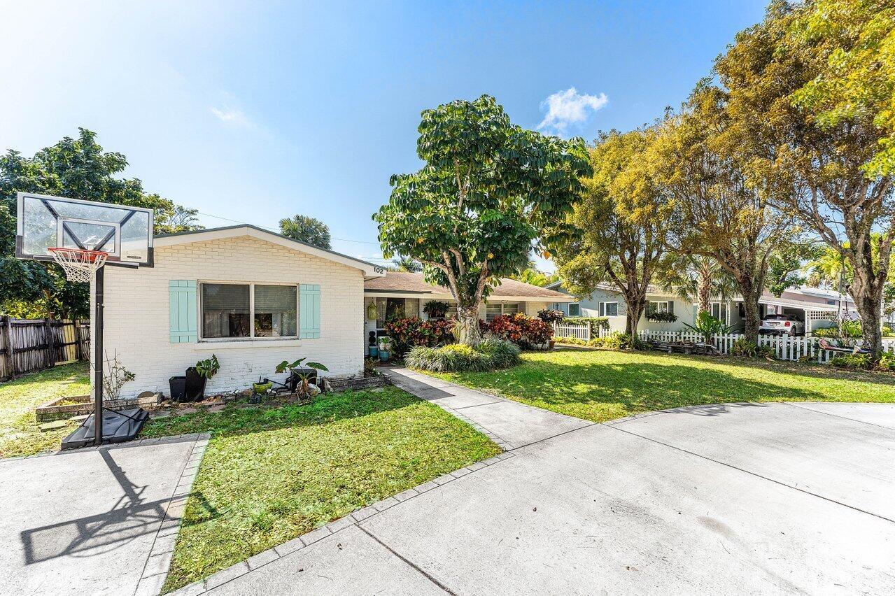 102 NE 22nd Street, Delray Beach FL 33444 photo 3