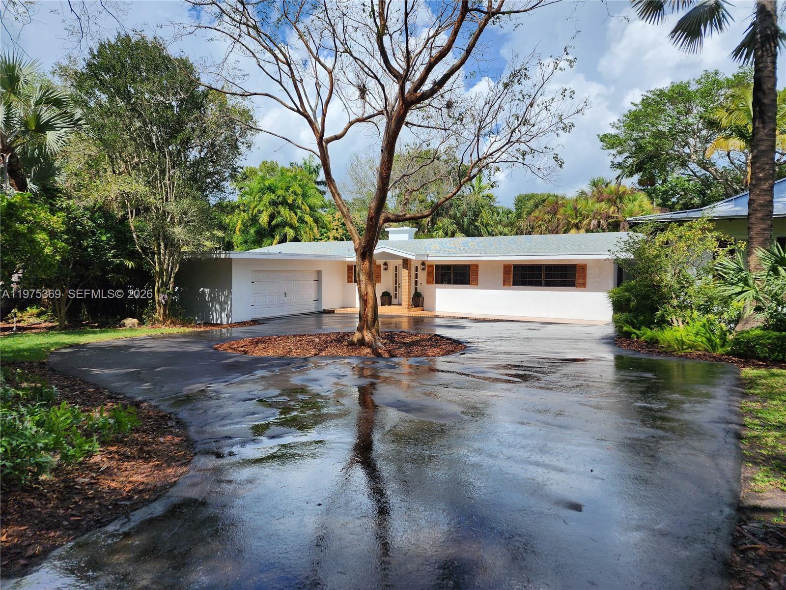 6065 SW 133rd St, Pinecrest FL 33156 photo 2