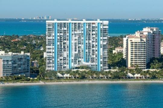881 Ocean Dr, Key Biscayne FL 33149 photo 2