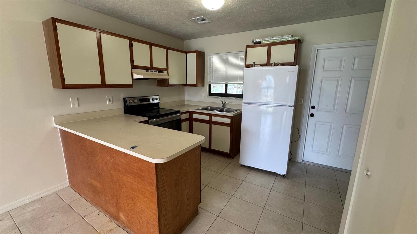 5045 SE Primrose Way, Stuart FL 34997 photo 3