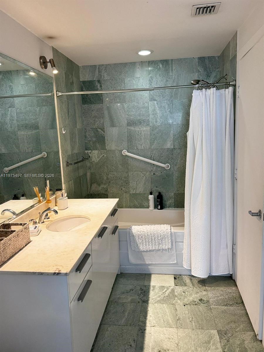 1050 Brickell Ave # 2908, Miami FL 33131 photo 4