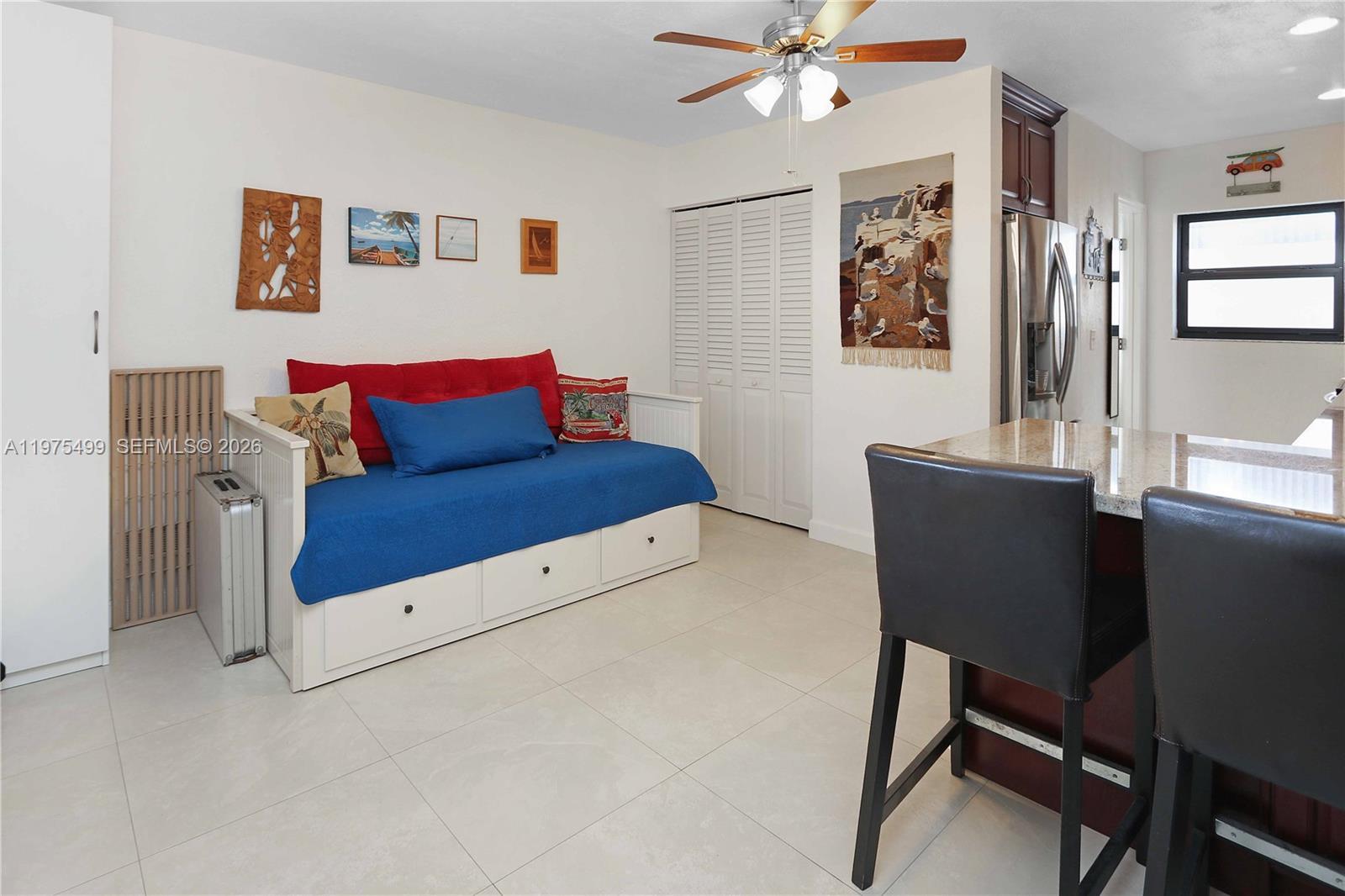 302 New Hampshire St, Hollywood FL 33019 photo 5