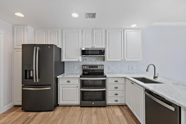 145 Waterford Drive, Jupiter FL 33458 photo 4