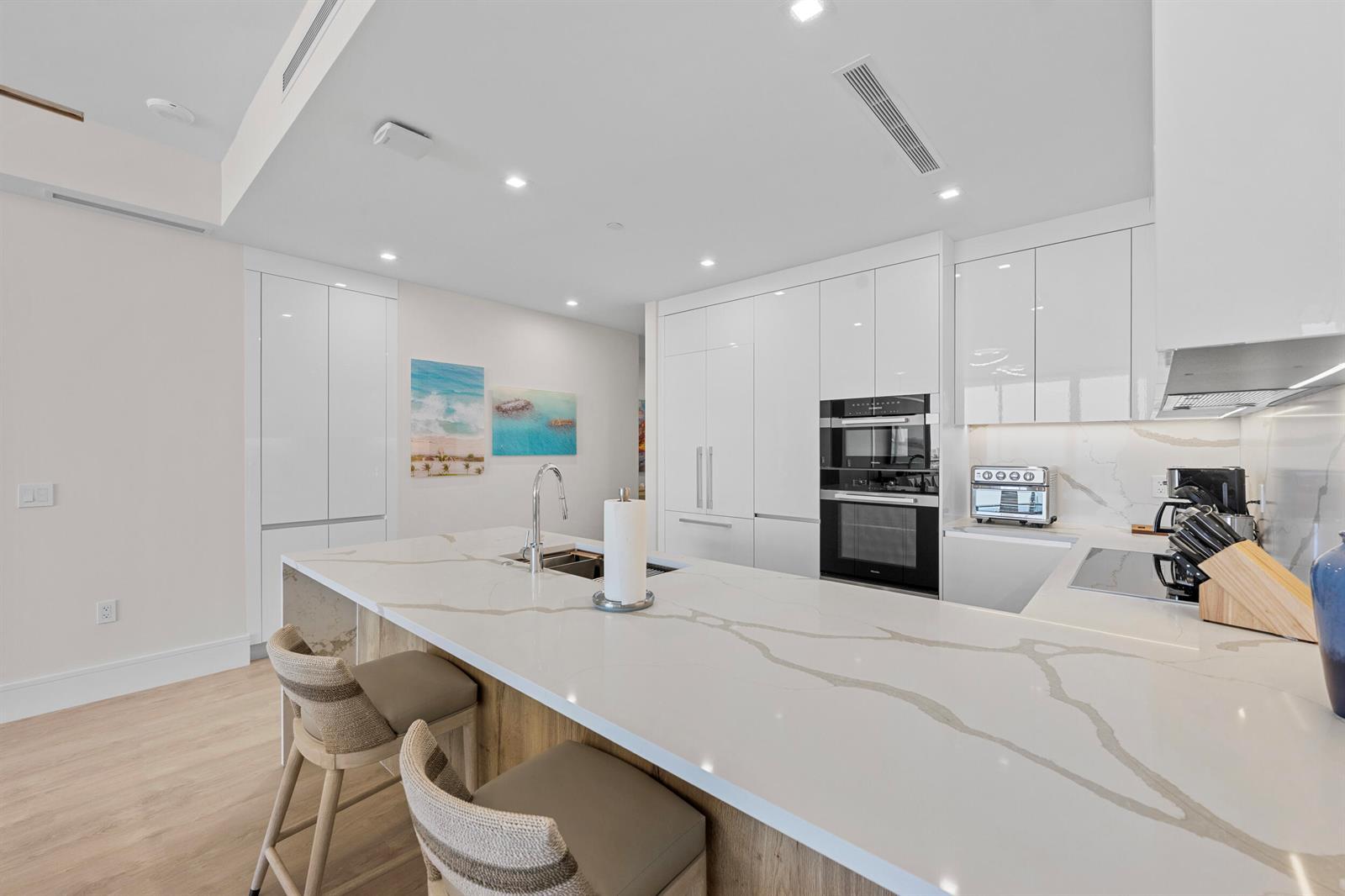 220 Lake Shore Drive # 1410, Lake Park FL 33403 photo 4
