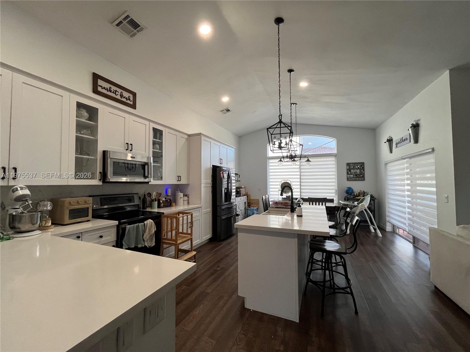 17901 NW 19th St, Pembroke Pines FL 33029