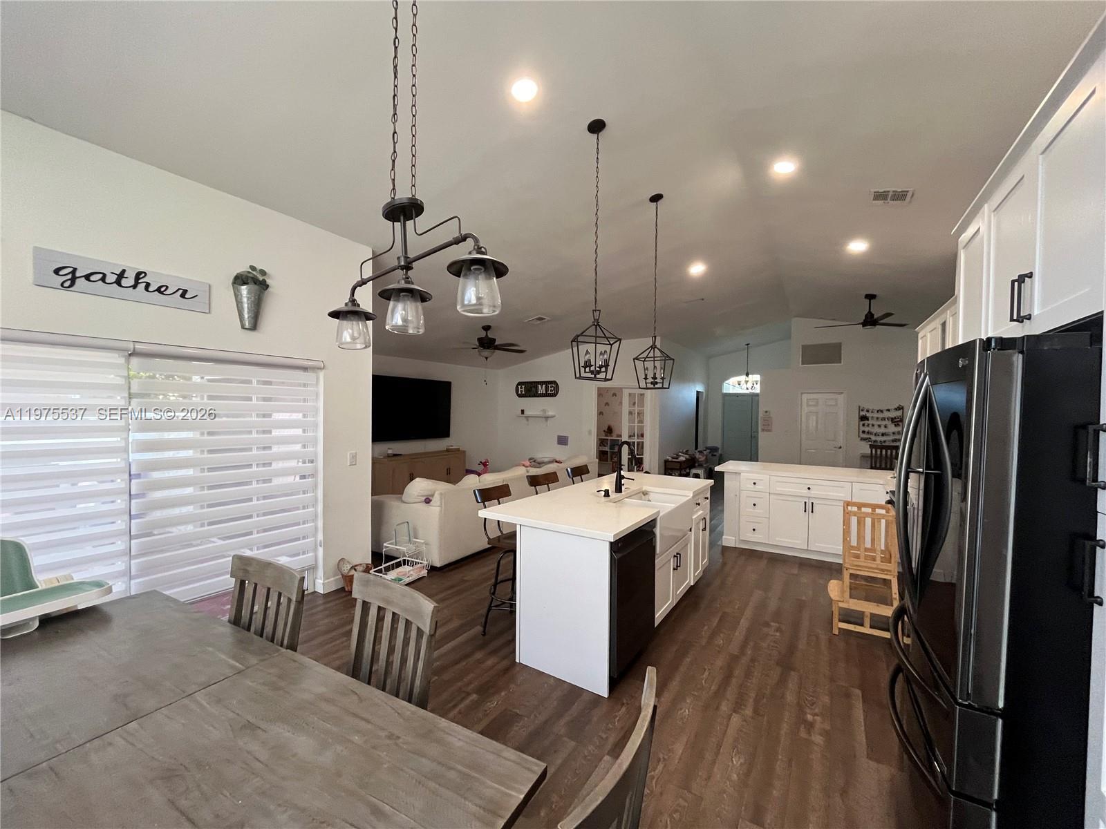 17901 NW 19th St, Pembroke Pines FL 33029 photo 4