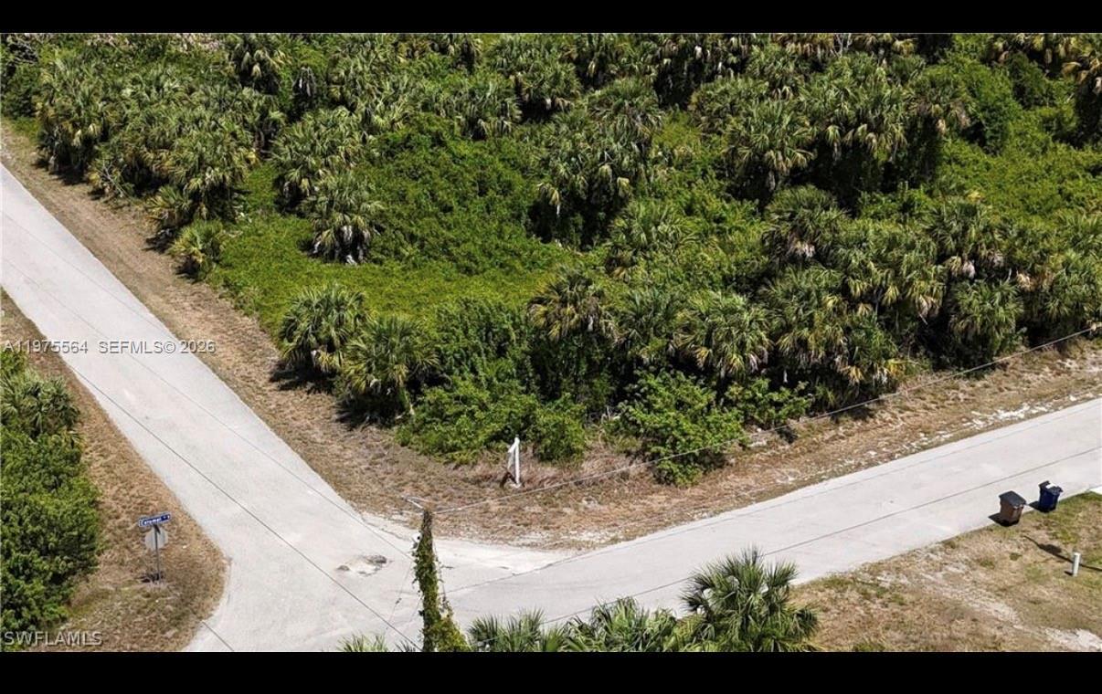 327 LANCELOT AVE, Lehigh Acres FL 33974 photo 3