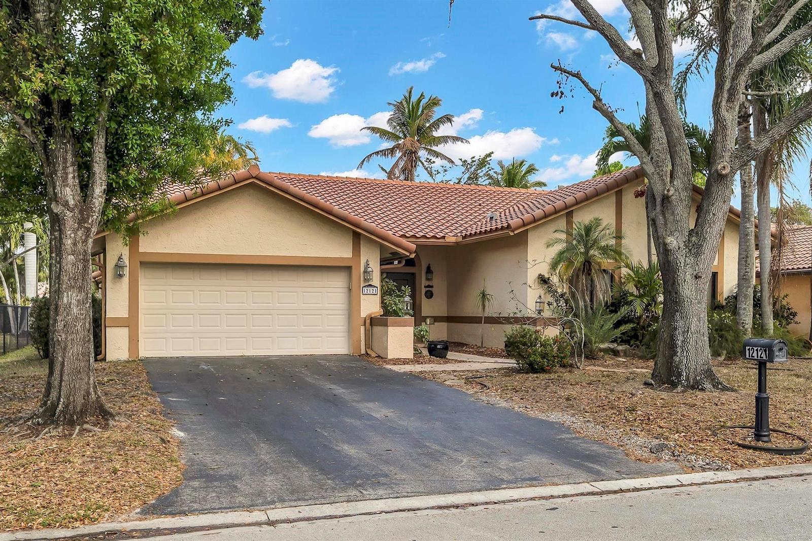 12121 NW 2nd Drive, Coral Springs FL 33071 photo 3