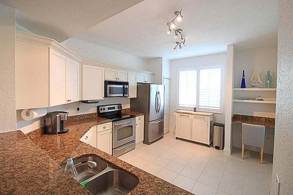 11018 Legacy Drive # 104, Palm Beach Gardens FL 33410 photo 5