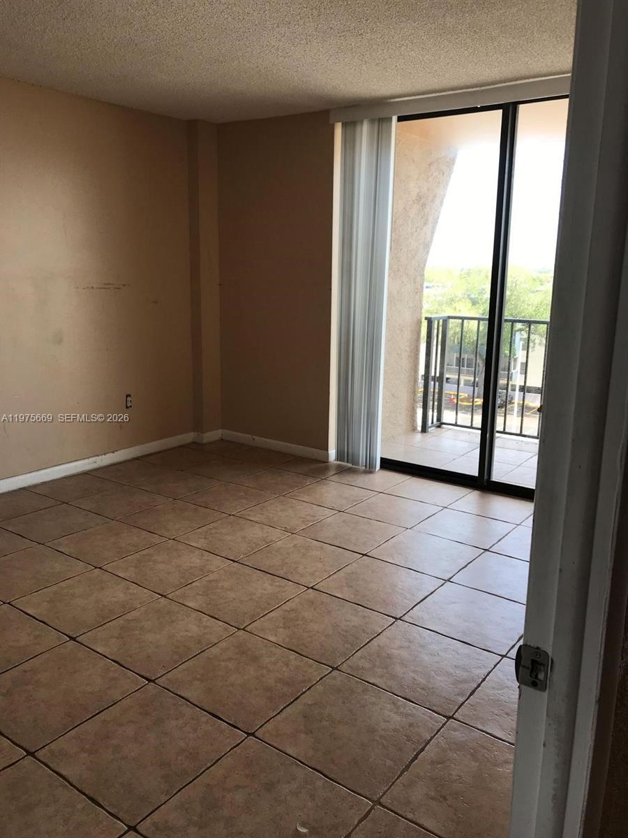 16751 NE 9th Ave # 602, North Miami Beach FL 33162 photo 4