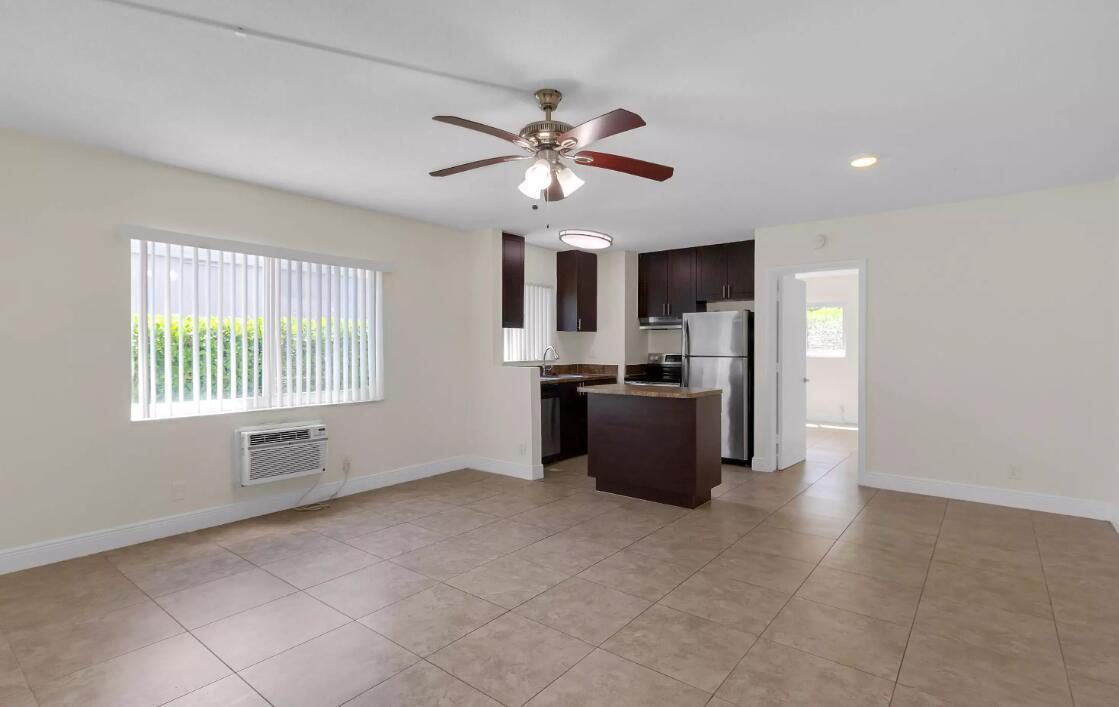 560 NE 46th Street # 8, Boca Raton FL 33431 photo 2
