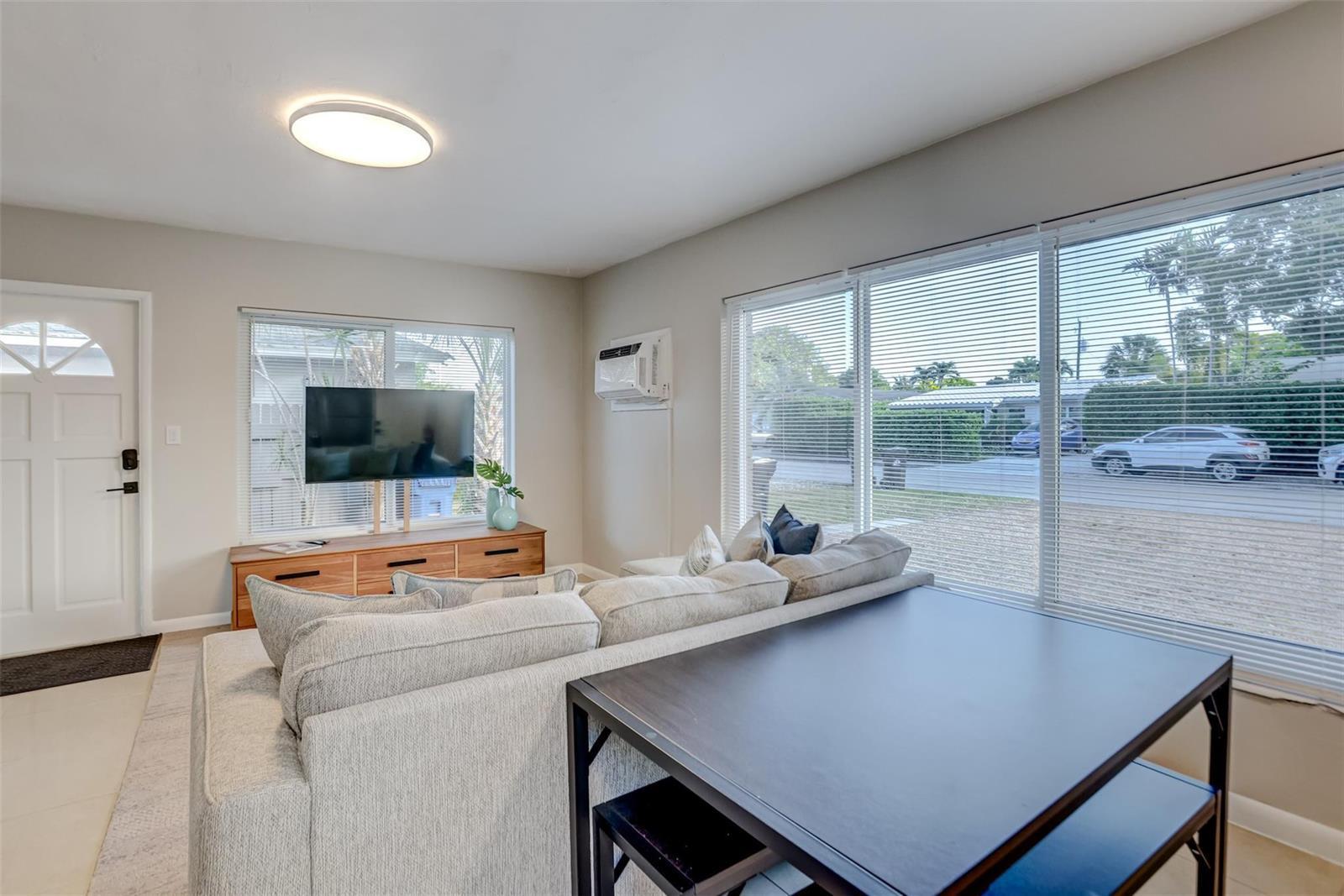 1005 NE 17th Court, Fort Lauderdale FL 33305 photo 3