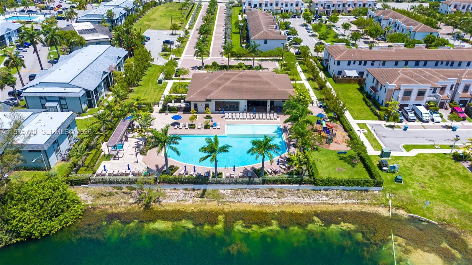 21018 NE 8th Ave # 21018, Miami FL 33179 photo 2