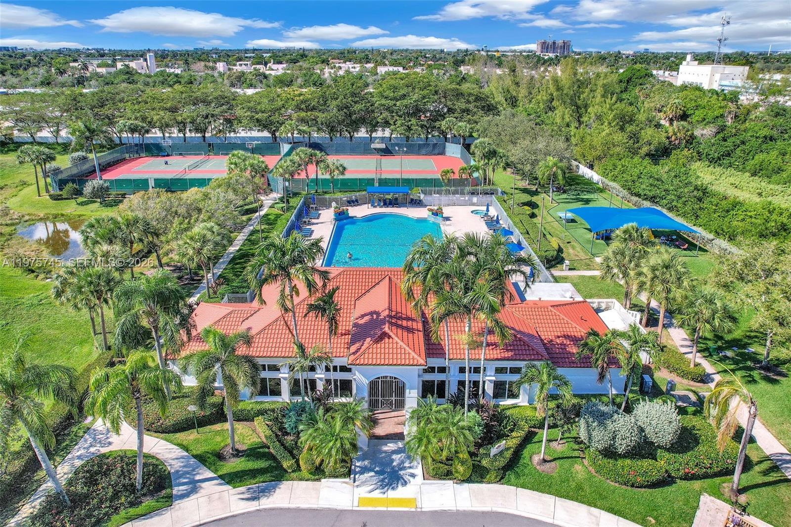 1425 Weeping Willow Way, Hollywood FL 33019
