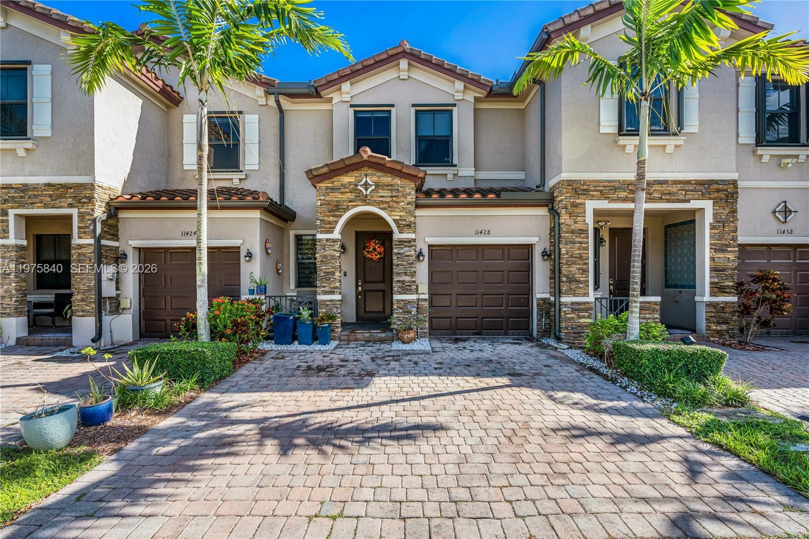 11428 SW 254th St, Homestead FL 33032
