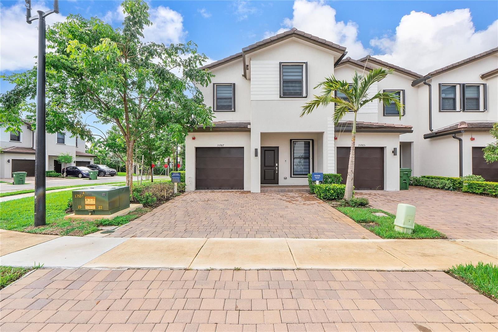 15987 SW 2nd Place # 1, Pembroke Pines FL 33027 photo 2