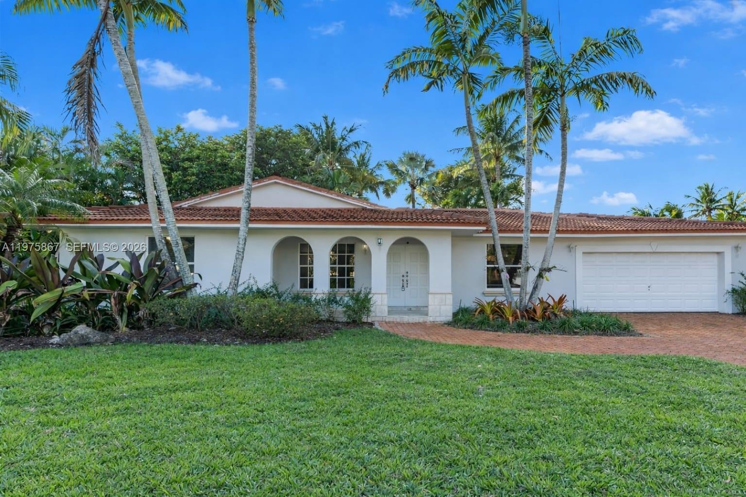 8700 SW 64th Ave, Pinecrest FL 33156
