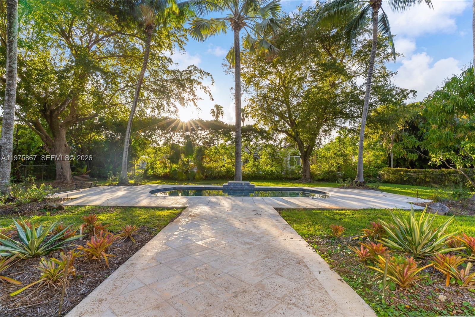 8700 SW 64th Ave, Pinecrest FL 33156 photo 4