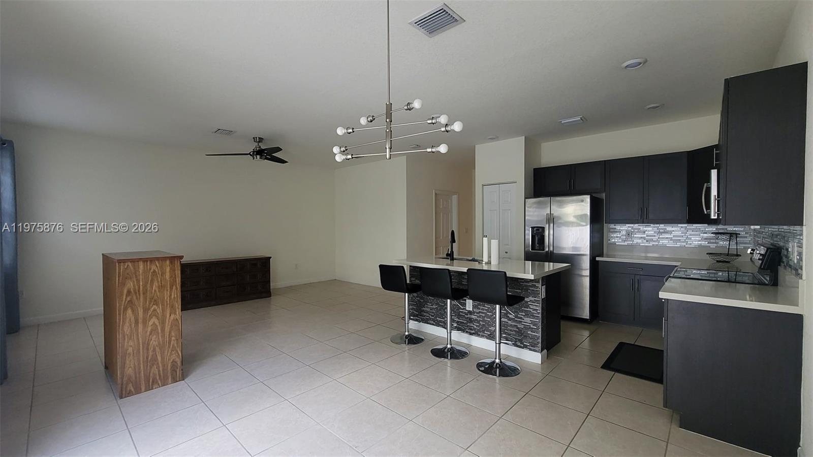 10219 W 32nd Ln, Hialeah FL 33018 photo 4