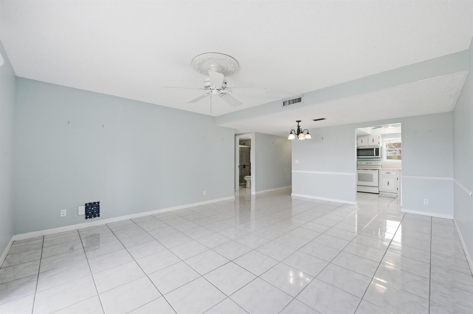 18081 SE Country Club Drive # 23, Jupiter FL 33469 photo 5
