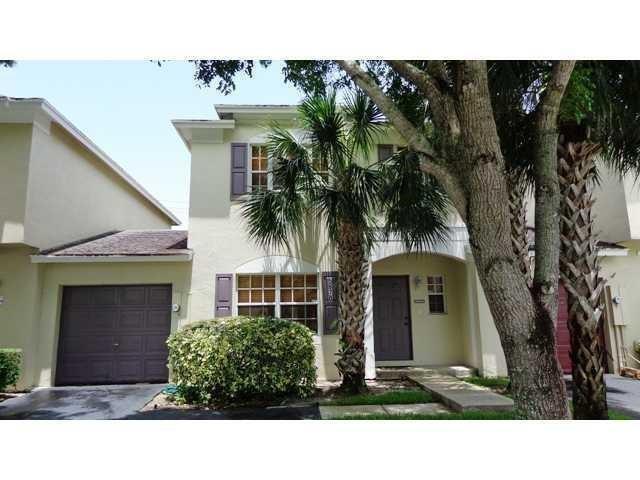 5870 S Golden Beauty Lane, Tamarac FL 33321