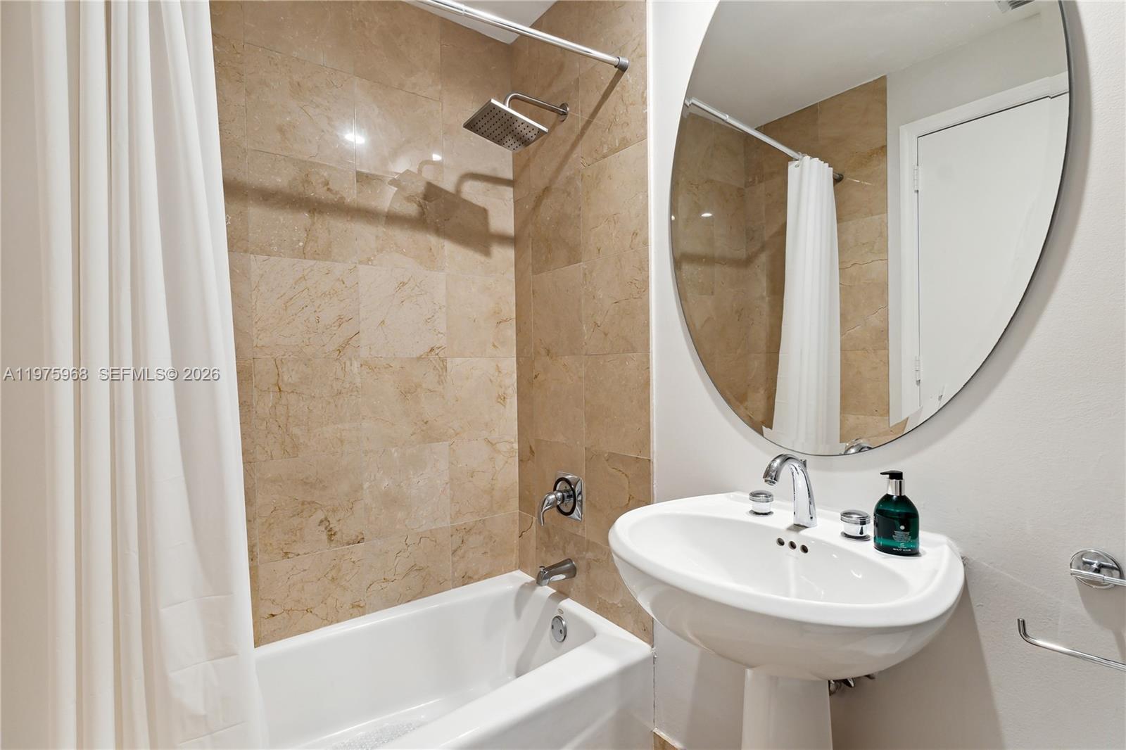 808 Brickell Key Dr # 2502, Miami FL 33131 photo 5
