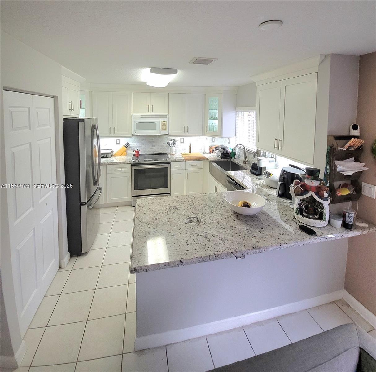 13661 SW 119th Ave, Miami FL 33186 photo 2