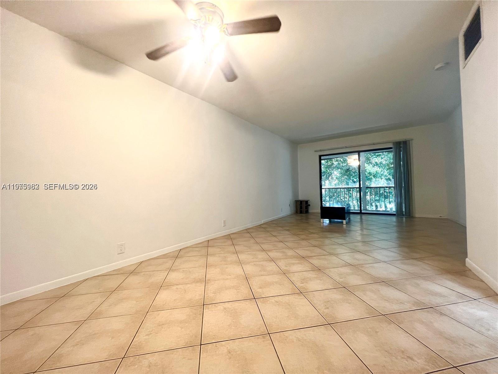 3115 Oakland Shores Dr # E208, Oakland Park FL 33309 photo 3