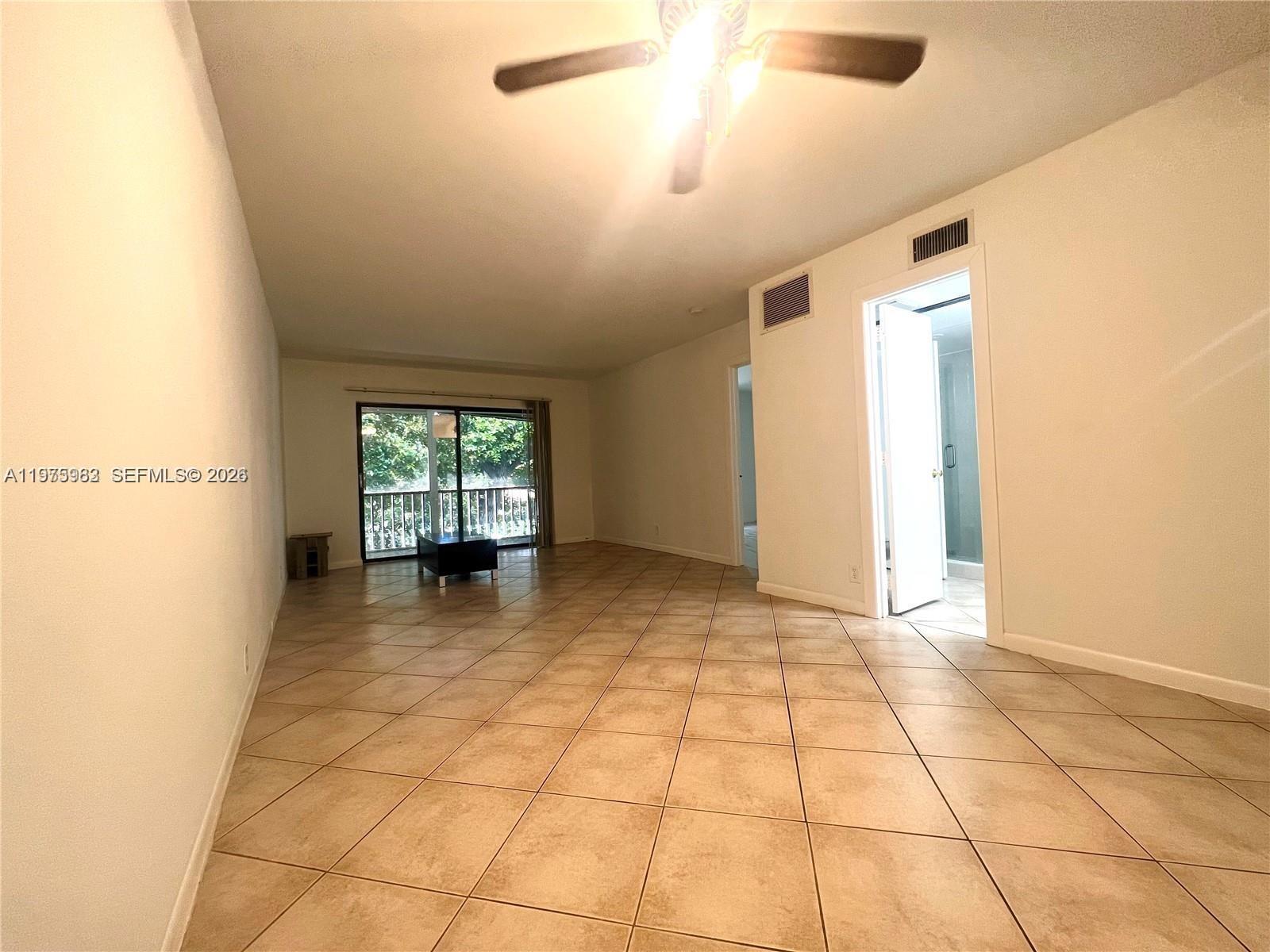 3115 Oakland Shores Dr # E208, Oakland Park FL 33309 photo 4
