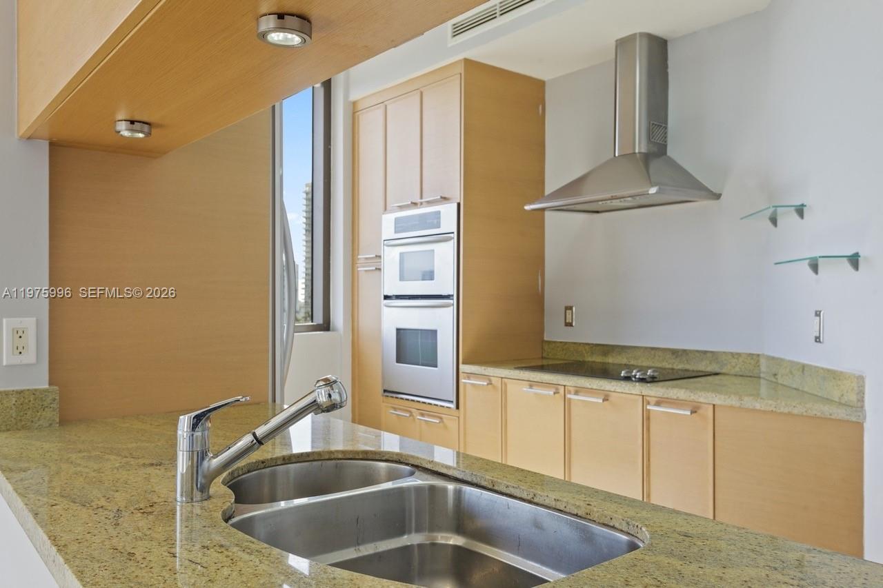 16275 Collins Ave # 904, Sunny Isles Beach FL 33160 photo 3