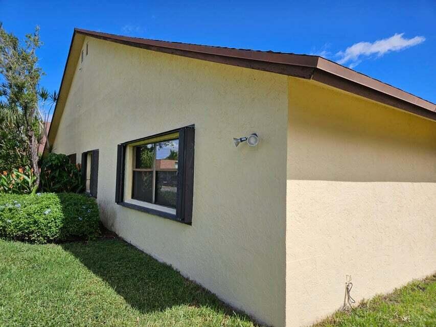 503 Springdale Circle # 50c, Palm Springs FL 33461 photo 2