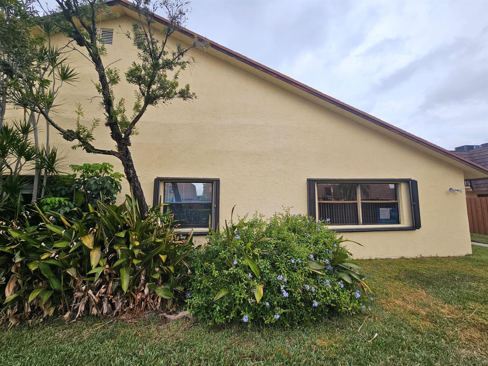 503 Springdale Circle # 50c, Palm Springs FL 33461