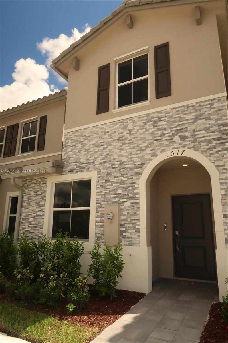 1517 SE 27th Rd, Homestead FL 33035