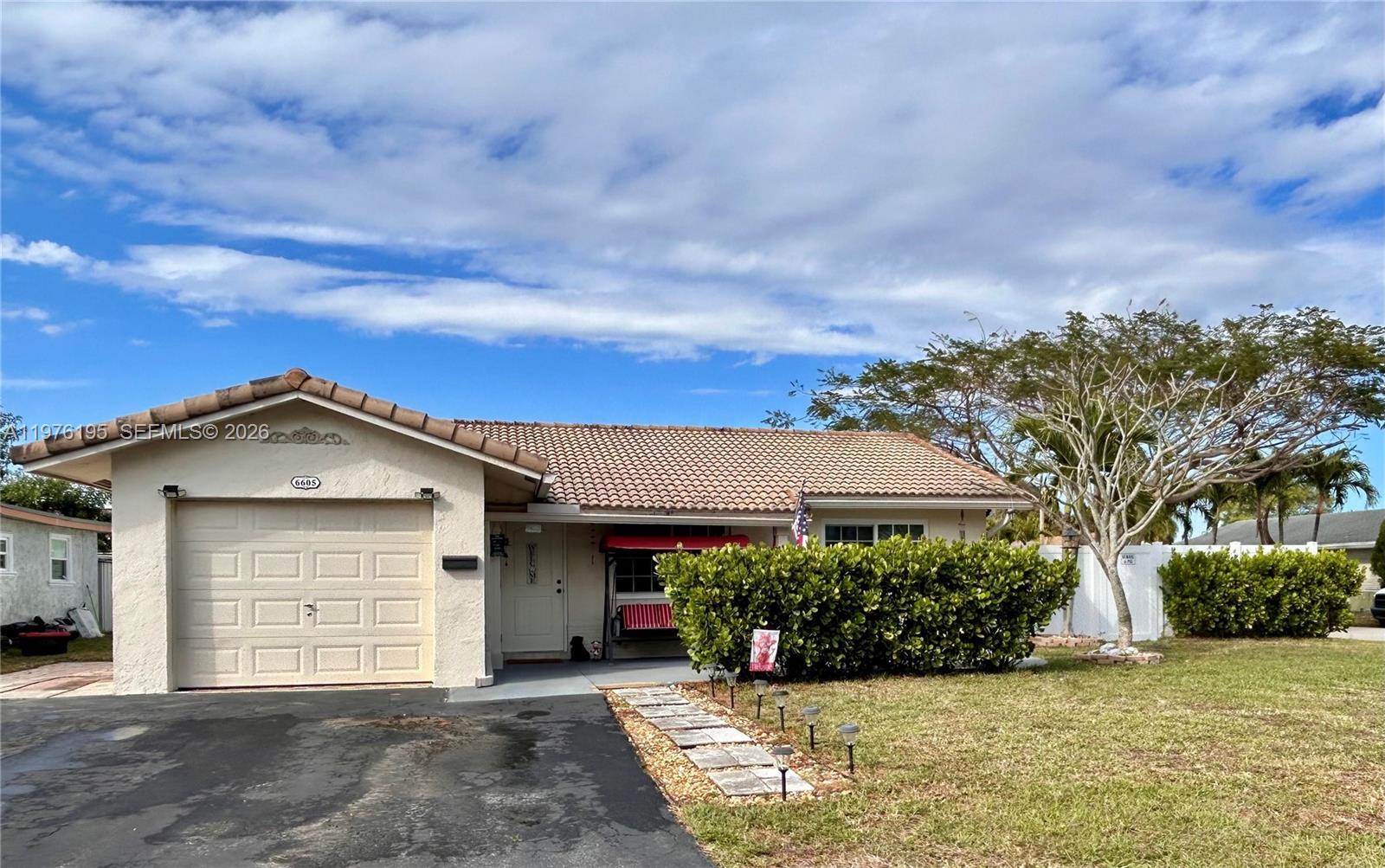 6605 NW 76th St, Tamarac FL 33321