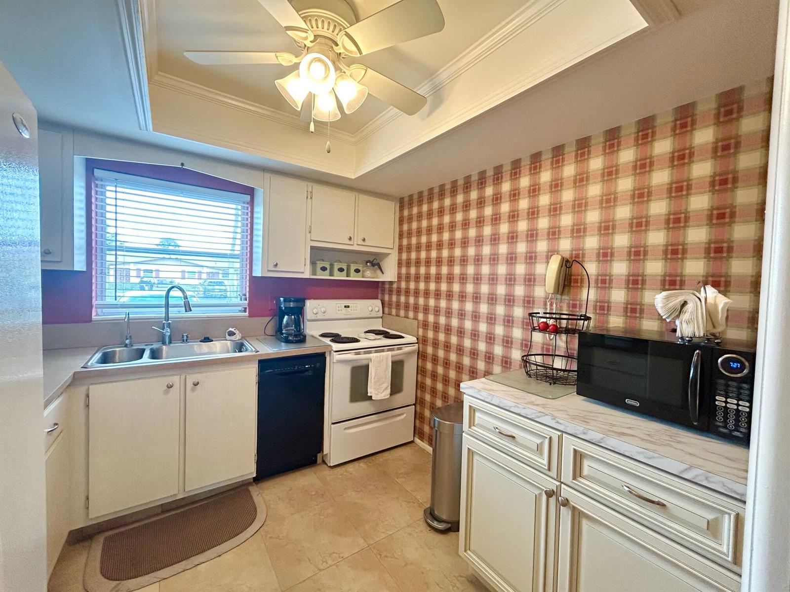 2990 Crosley Drive E # G, West Palm Beach FL 33415 photo 4