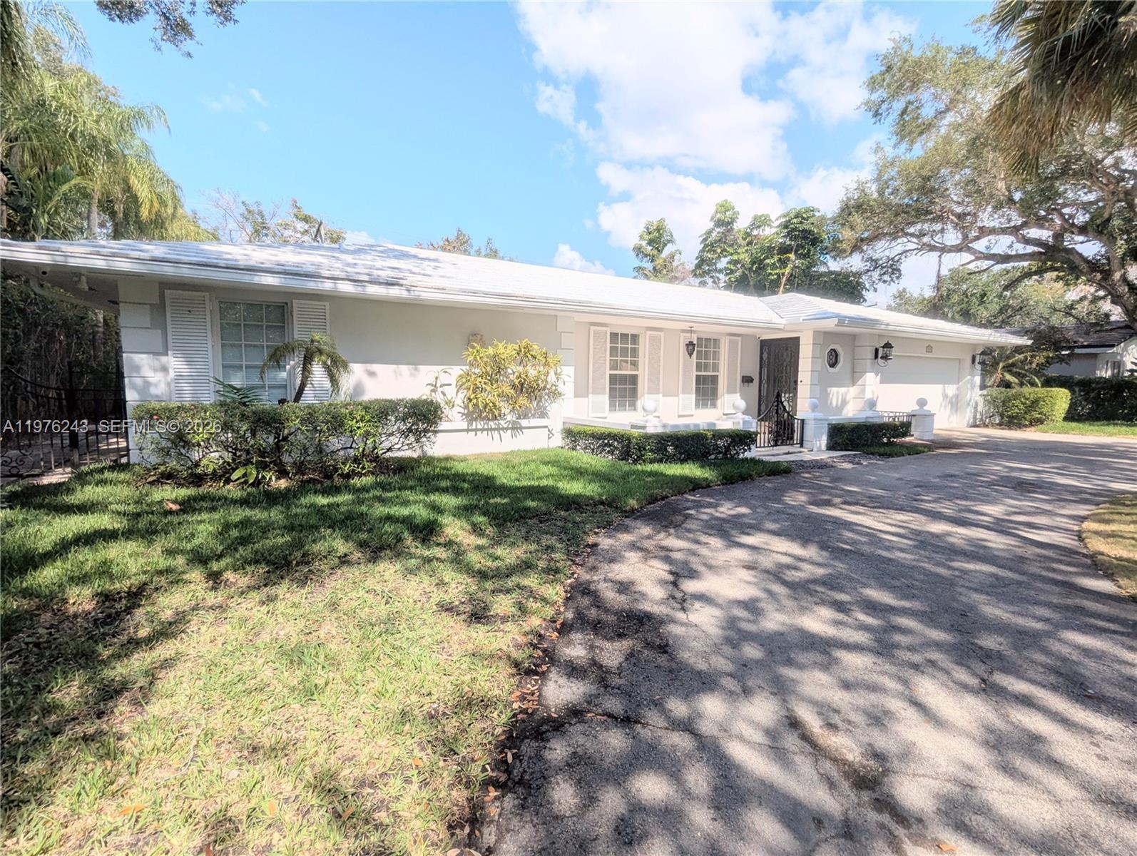 5920 Maynada St # 5920, Coral Gables FL 33146 photo 2