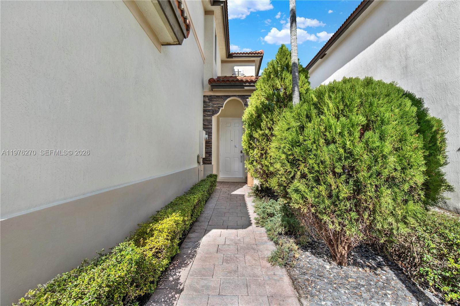 9243 SW 227th Ter, Cutler Bay FL 33190 photo 4